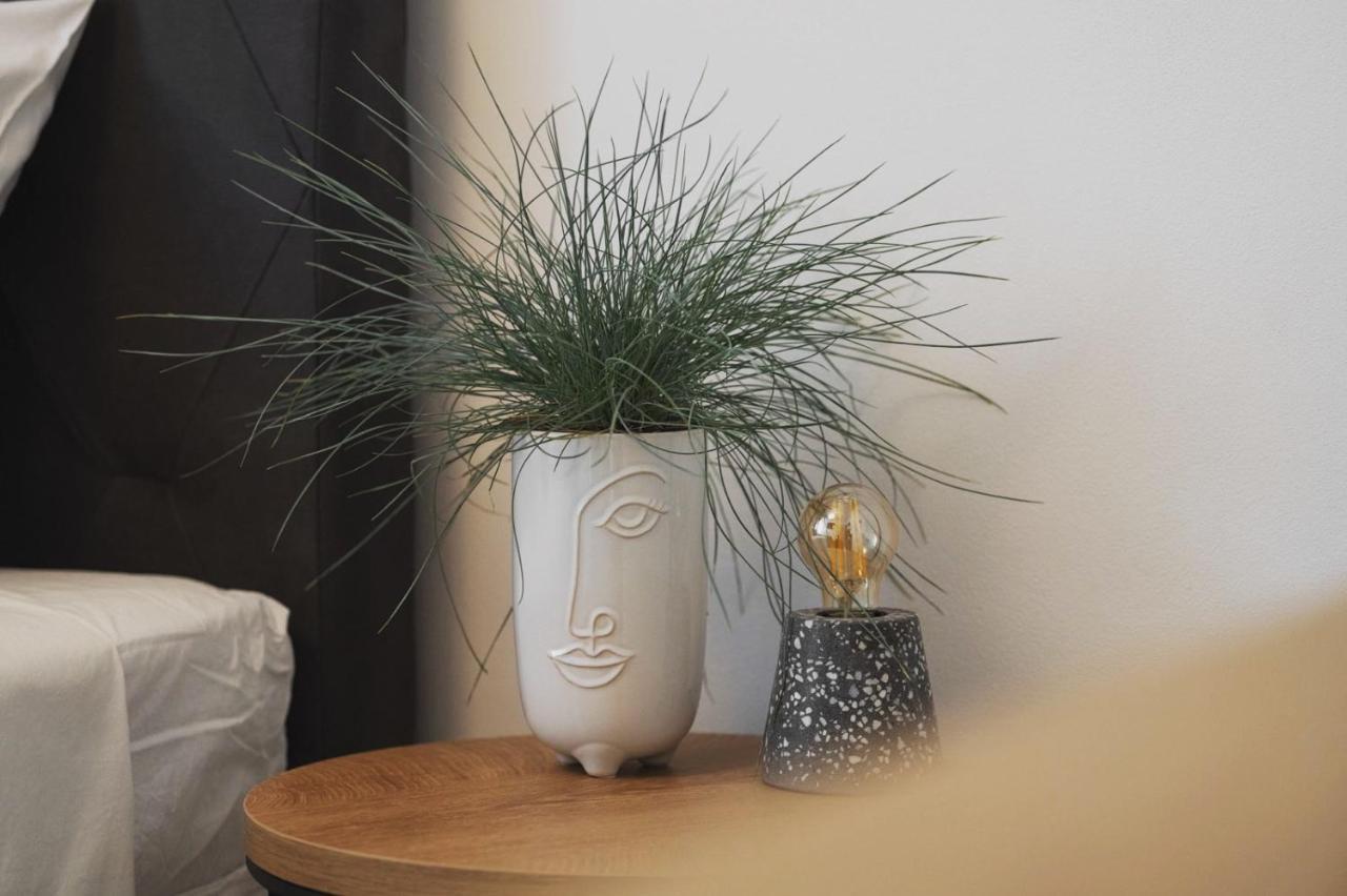 ראבץ V Residence Apartments מראה חיצוני תמונה