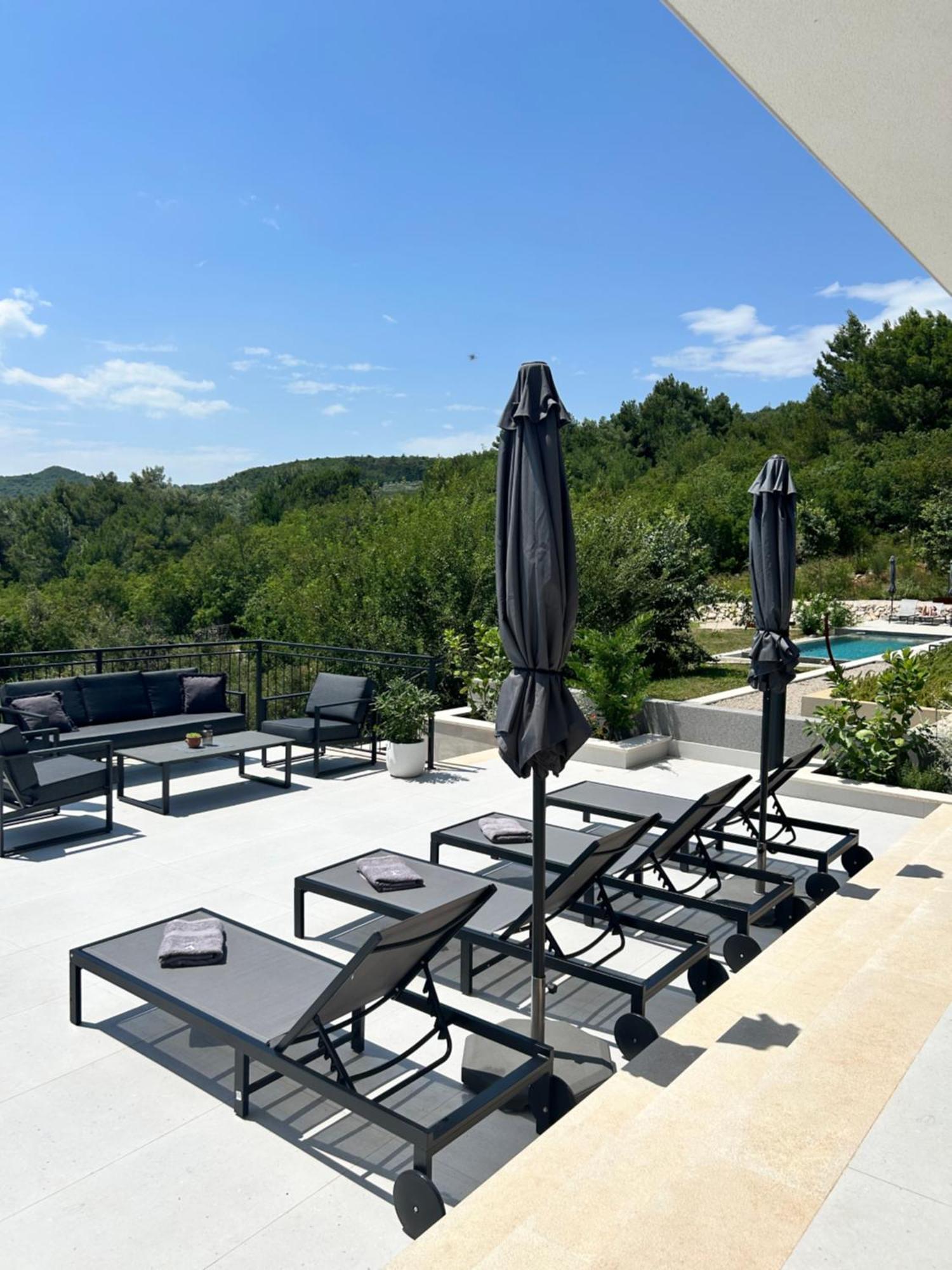 ראבץ V Residence Apartments מראה חיצוני תמונה